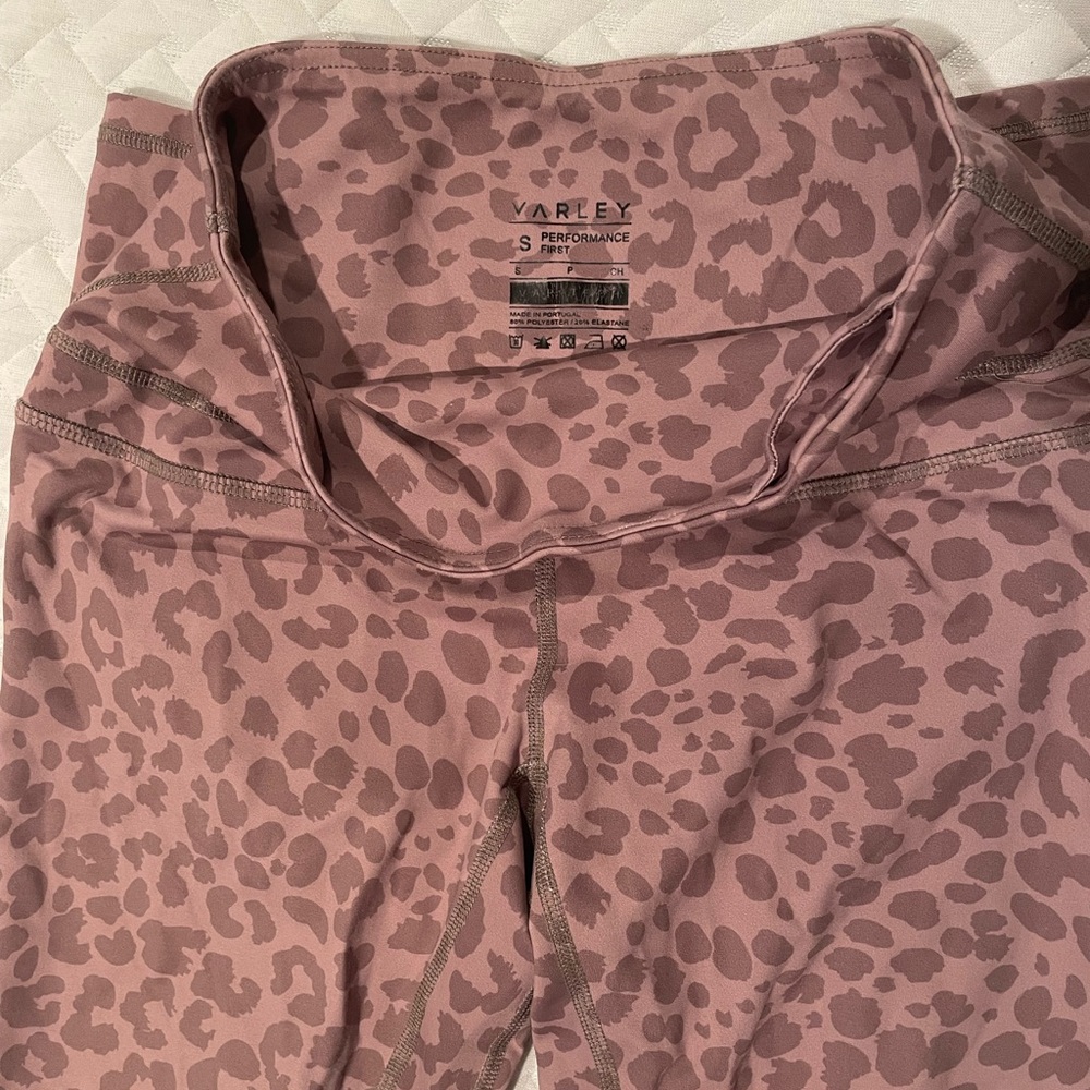 Varley leopard print leggings